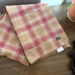 Eddie Bauer Heritage Red Brown Throw Blanket 60" x 80"